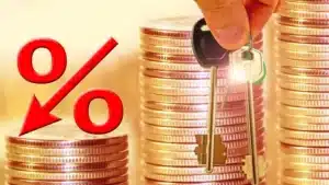 découvrez l'impact de la baisse des prêts immobiliers sur le marché immobilier français. informez-vous sur les tendances actuelles, les conséquences pour les acheteurs et les conseils pour financer votre projet immobilier dans ce contexte favorable.