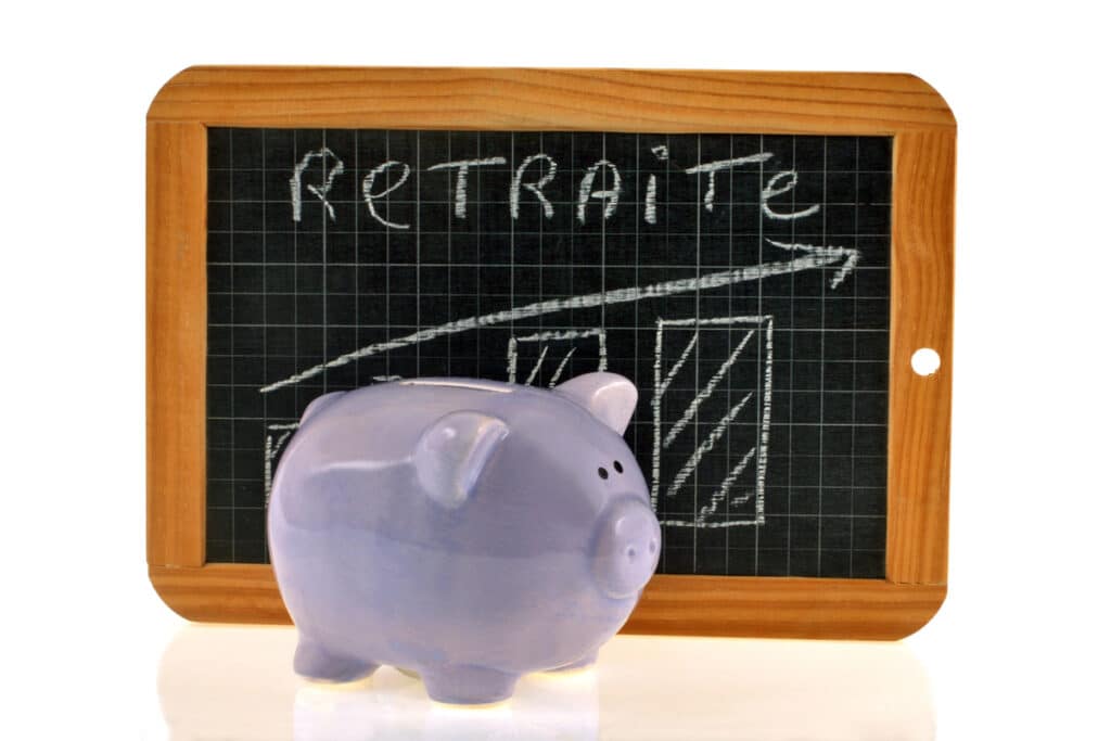 Les augmentations potentielles des pensions de retraite de 1 100, 1 500 et 2 500 euros à l’horizon 2025